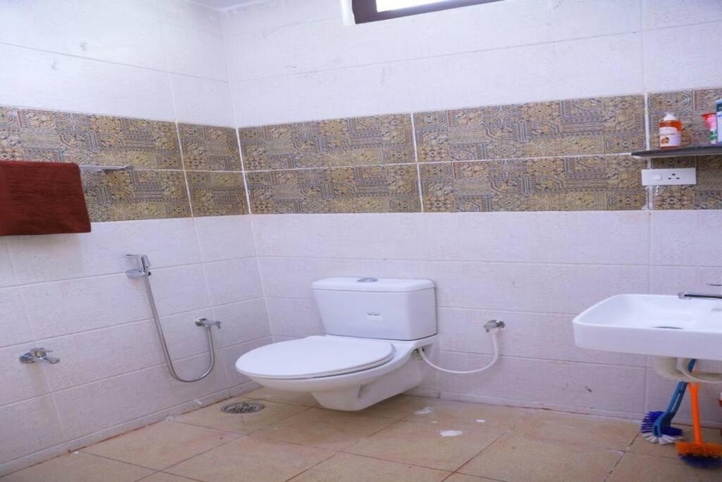 Heritage Home With 3 Bed/3 Bath With Kitchen In A Residential Neighborhood. Madurai Luaran gambar