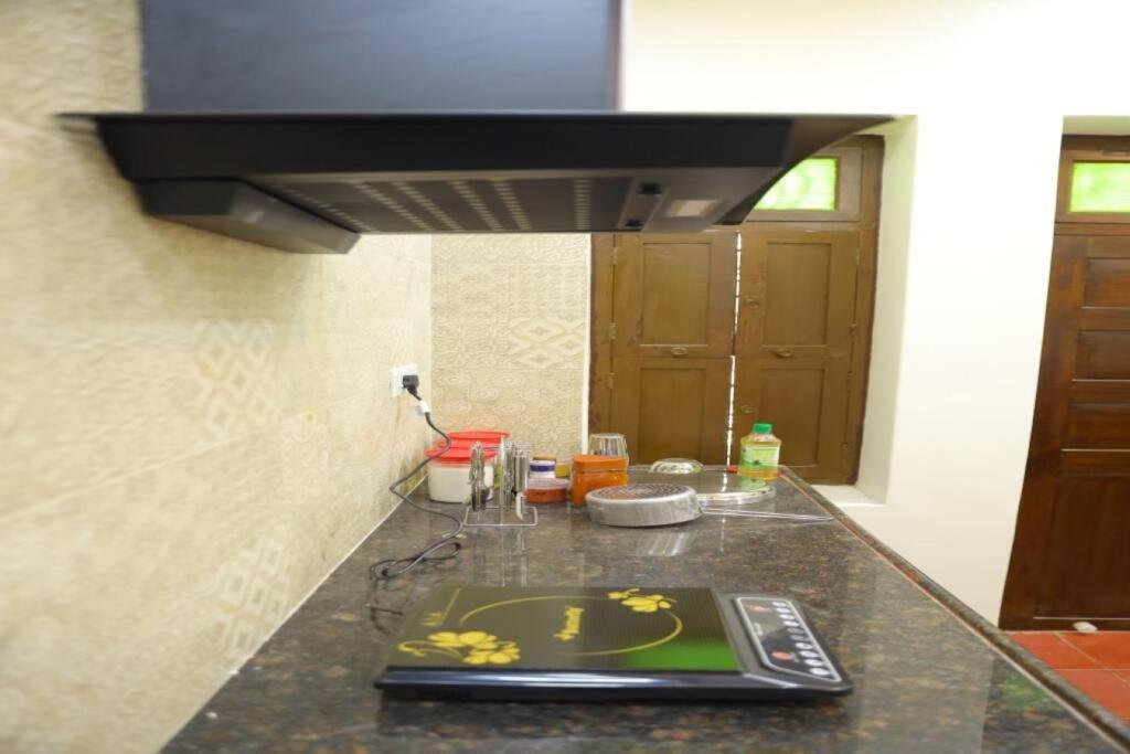 Heritage Home With 3 Bed/3 Bath With Kitchen In A Residential Neighborhood. Madurai Luaran gambar