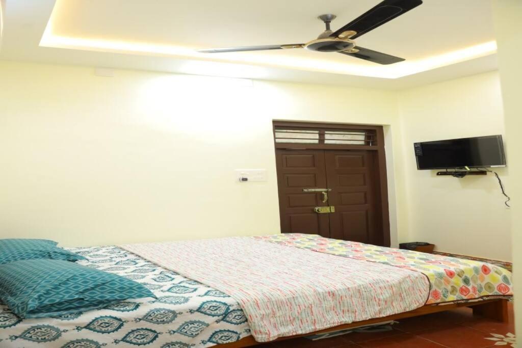 Heritage Home With 3 Bed/3 Bath With Kitchen In A Residential Neighborhood. Madurai Luaran gambar
