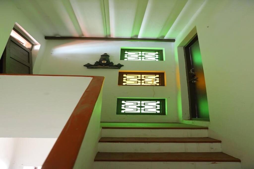 Heritage Home With 3 Bed/3 Bath With Kitchen In A Residential Neighborhood. Madurai Luaran gambar