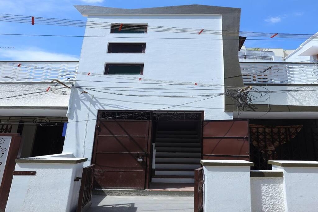 Heritage Home With 3 Bed/3 Bath With Kitchen In A Residential Neighborhood. Madurai Luaran gambar