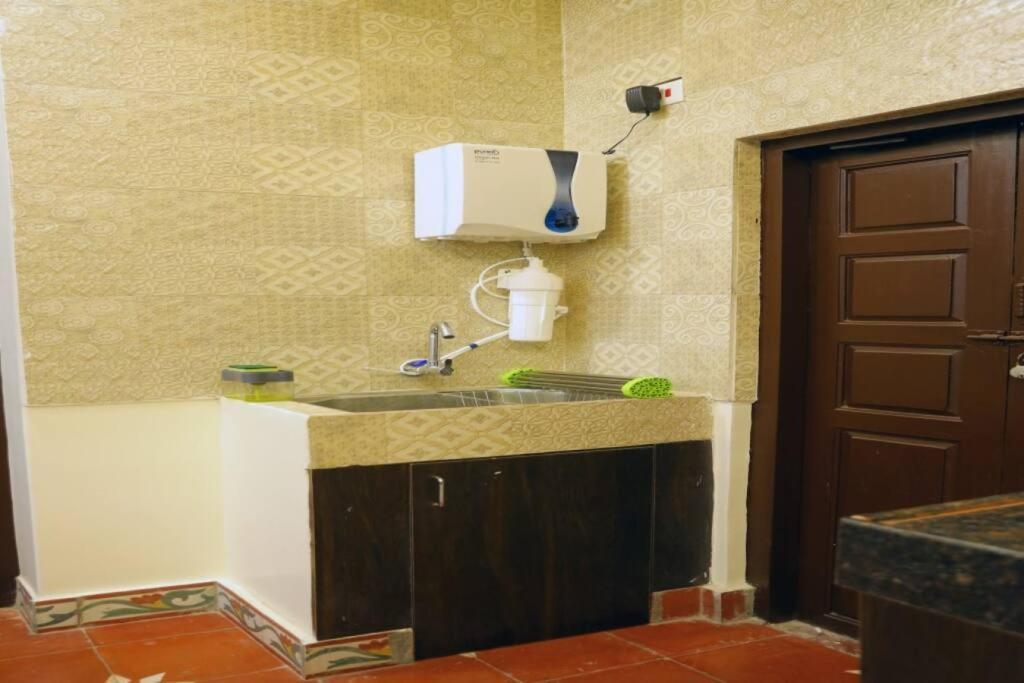 Heritage Home With 3 Bed/3 Bath With Kitchen In A Residential Neighborhood. Madurai Luaran gambar